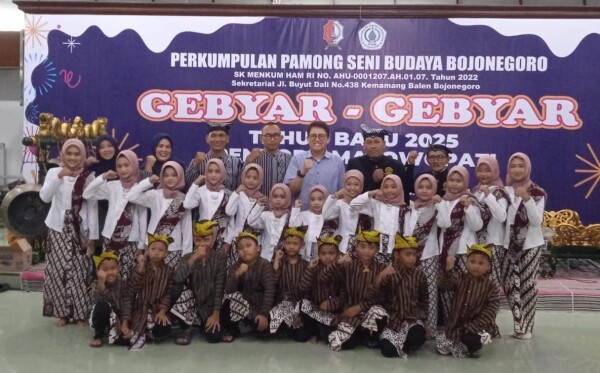 Pemkab Bojonegoro dan PPSBB Adakan Gebyar Tahun Baru 2025, Ajak Masyarakat Cintai Seni Budaya Lokal